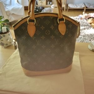 Louis vuitton lokit
